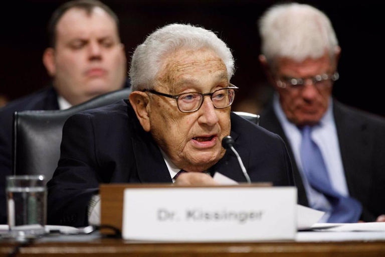 Cựu Ngoại trưởng Kissinger: Ukraine không nên đổi đất lấy hòa bình